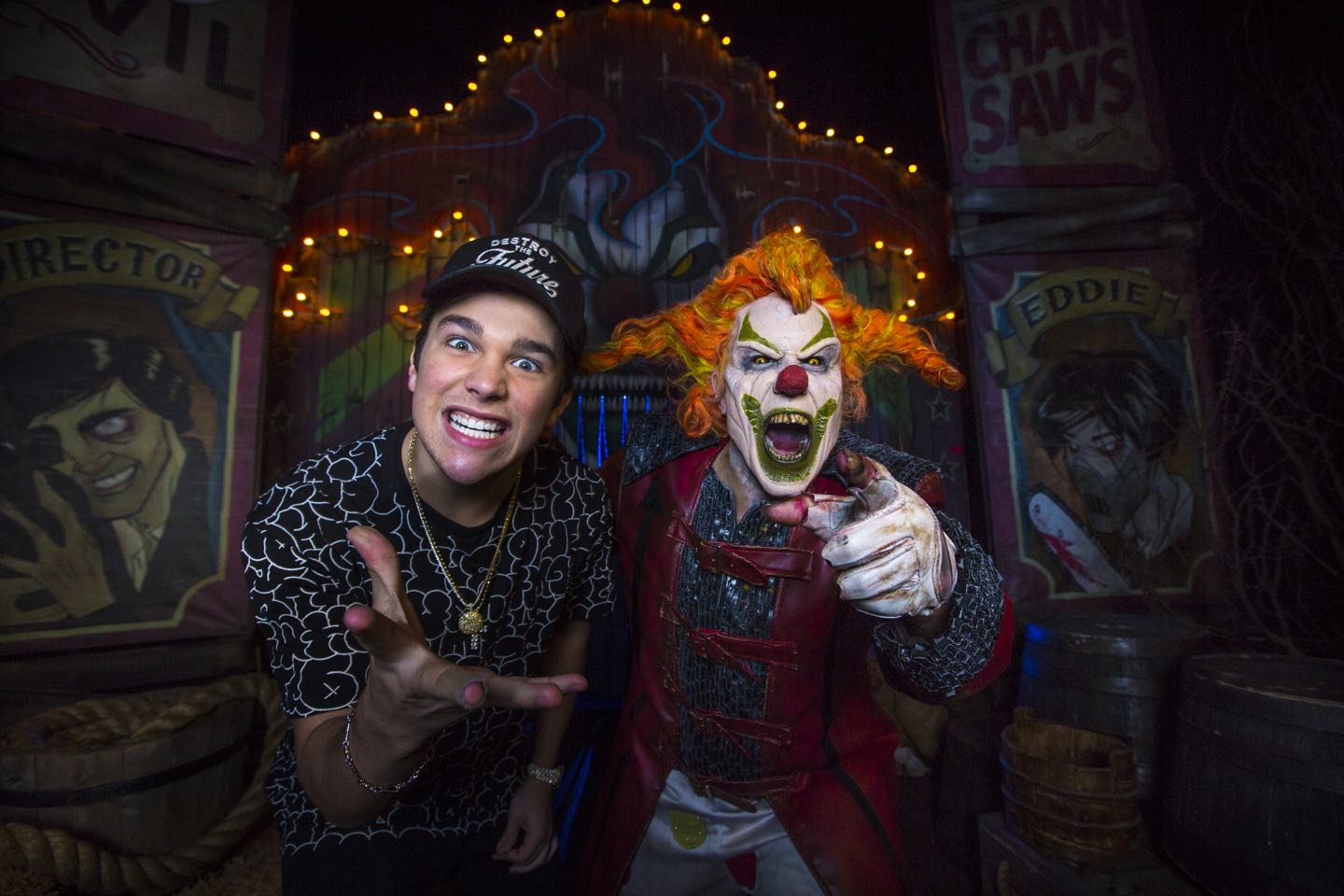 Teen Celebrity Austin Mahone Visits Universal Orlando Resort…and That’s No “Dirty Work”