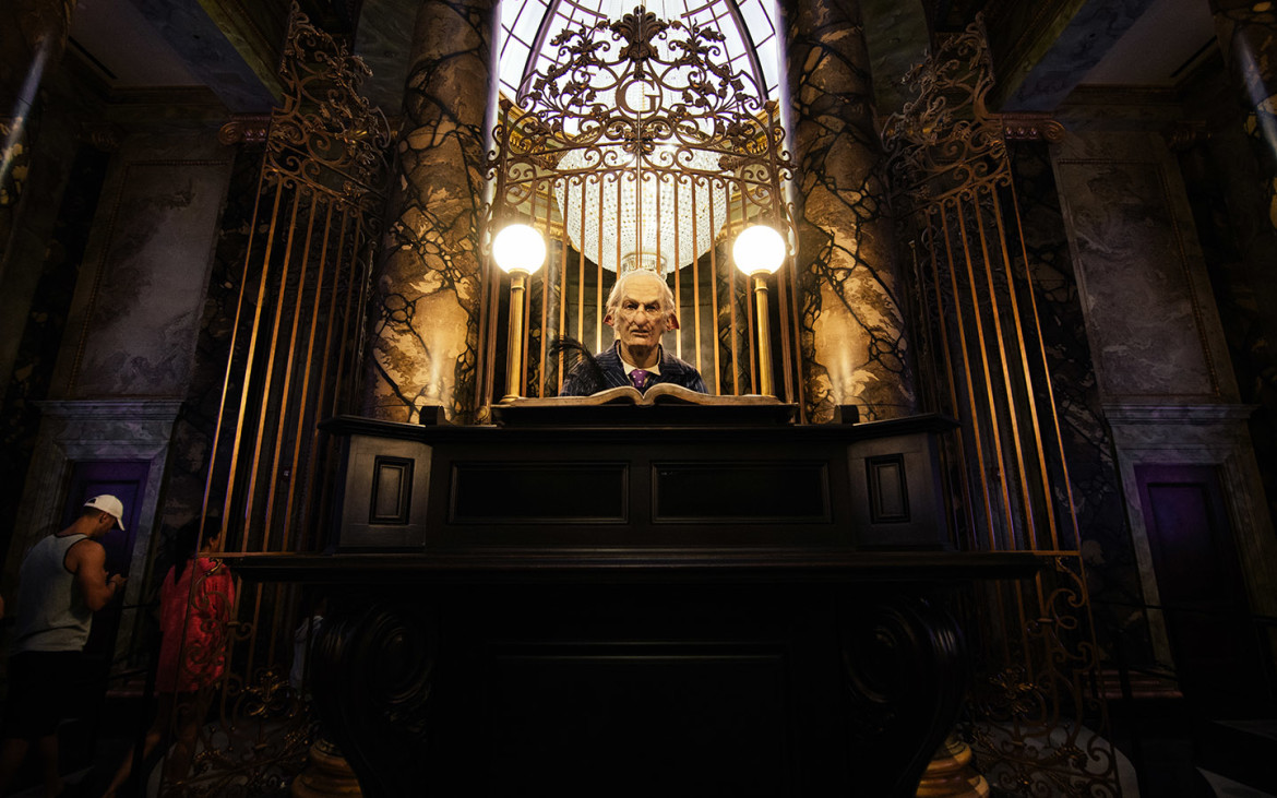 Create a new bank account on Harry Potter and the Escape from Gringotts at Universal Orlando Resort