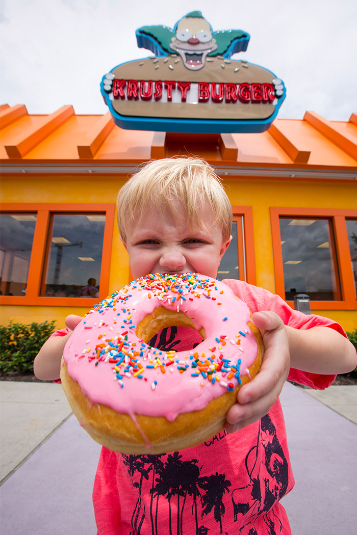 Enjoy a giant pink donut in Springfield at Universal Studios Florida.
