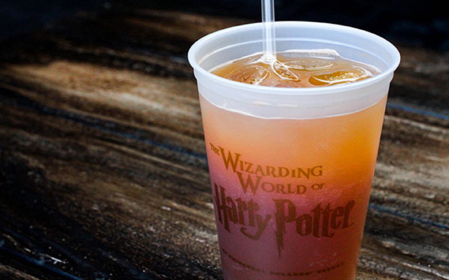 Peachtree Fizzing Tea at The Wizarding World of Harry Potter - Diagon Alley