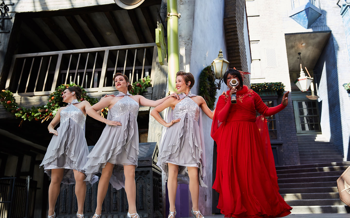 Celestina Warbeck and the Banshees - Christmas in The Wizarding World of Harry Potter