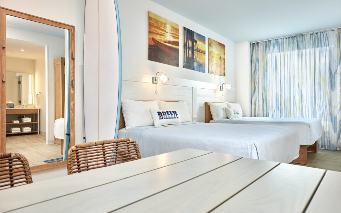 Universal's Endless Summer Resort - Dockside Inn and Suites Room