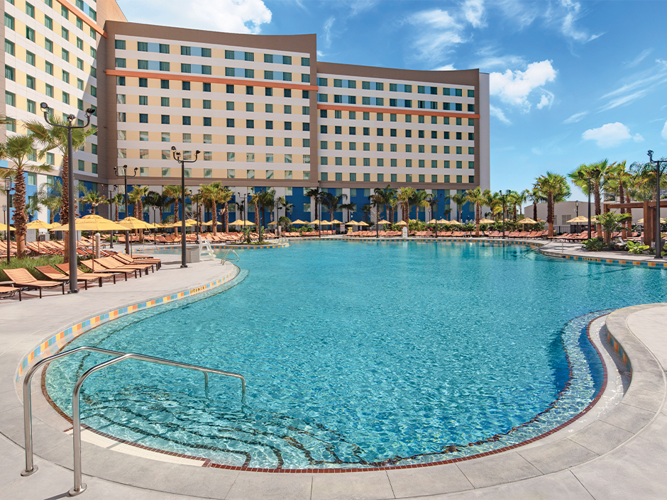 The pool at Universal Endless Summer Resort – Dockside Inn & Suites. 