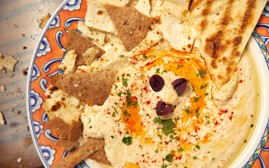 Hummus-at-Confisco-Grille