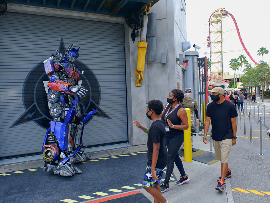 Transformers character meet and greet