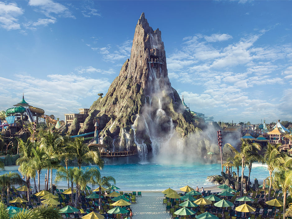 10 Things You HAVE To Do at Universal Volcano Bay