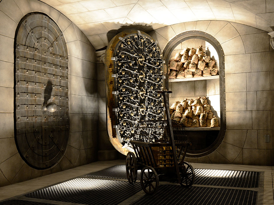 Harry Potter and the Escape from Gringotts Queue - Vaults