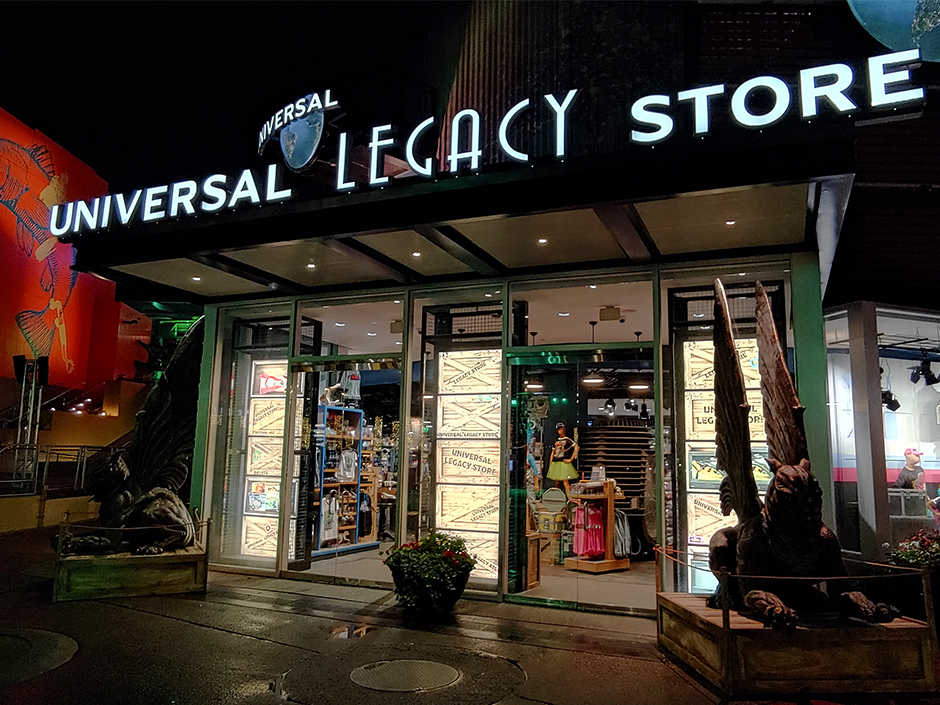 The Universal Store: Your Gateway to Endless Shopping Delights