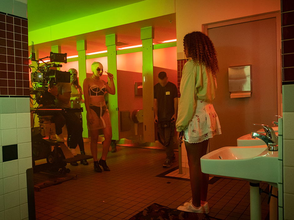 Behind the Scenes The Weeknd Video Shoot Inside Bathroom