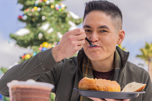 Guide to The Best Holiday Treats at Universal Studios Hollywood