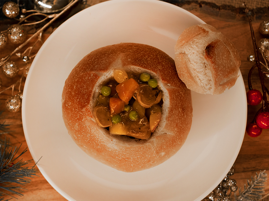 Guide to The Best Holiday Treats at Universal Studios Hollywood