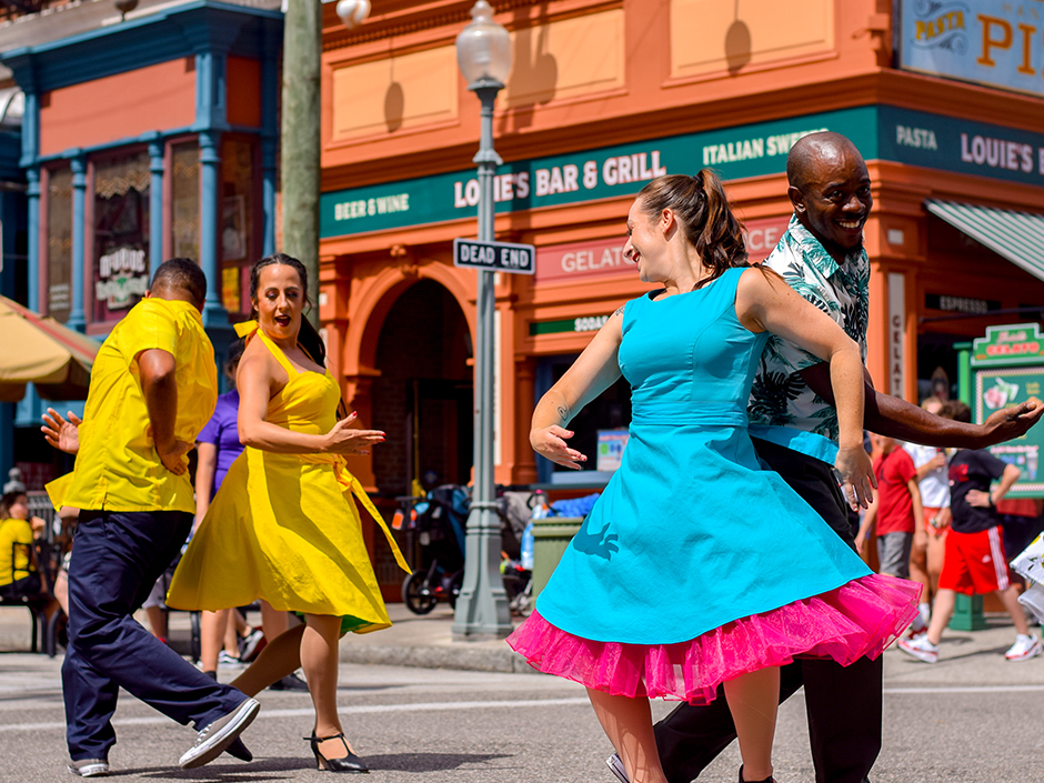 Dancers preform in ¡Vamos! — Báilalo at Universal Studios Florida.