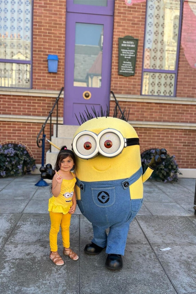 Park guest poses with a Minion at Universal Studios Hollywood.