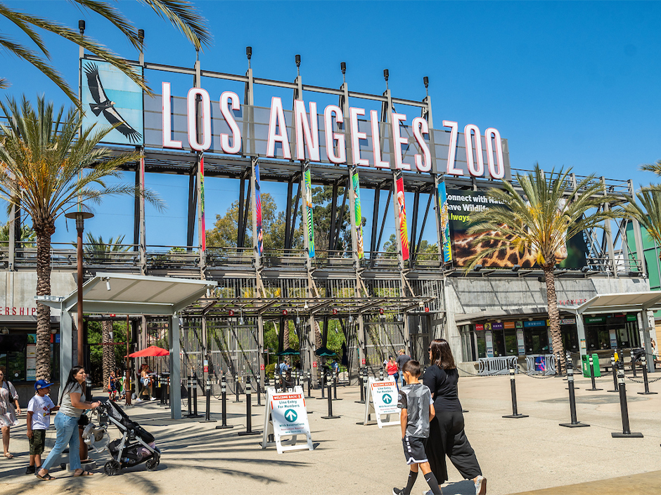 Los Angeles Zoo signage.