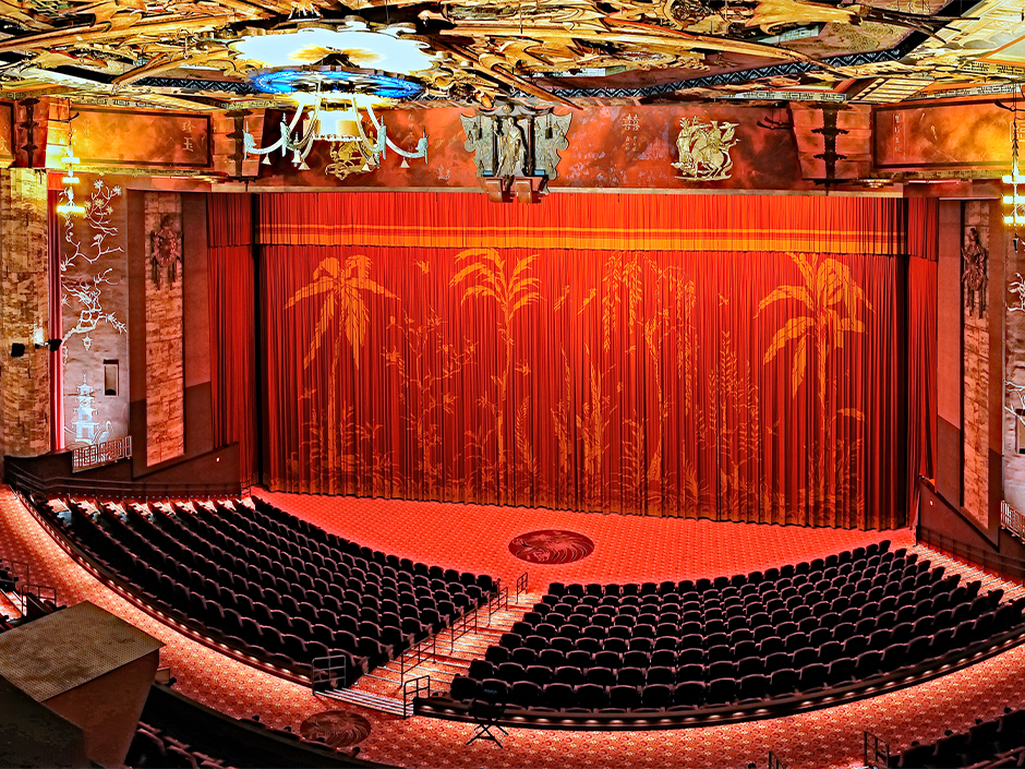 Panoramic view of the interior of the Chinese Theater.