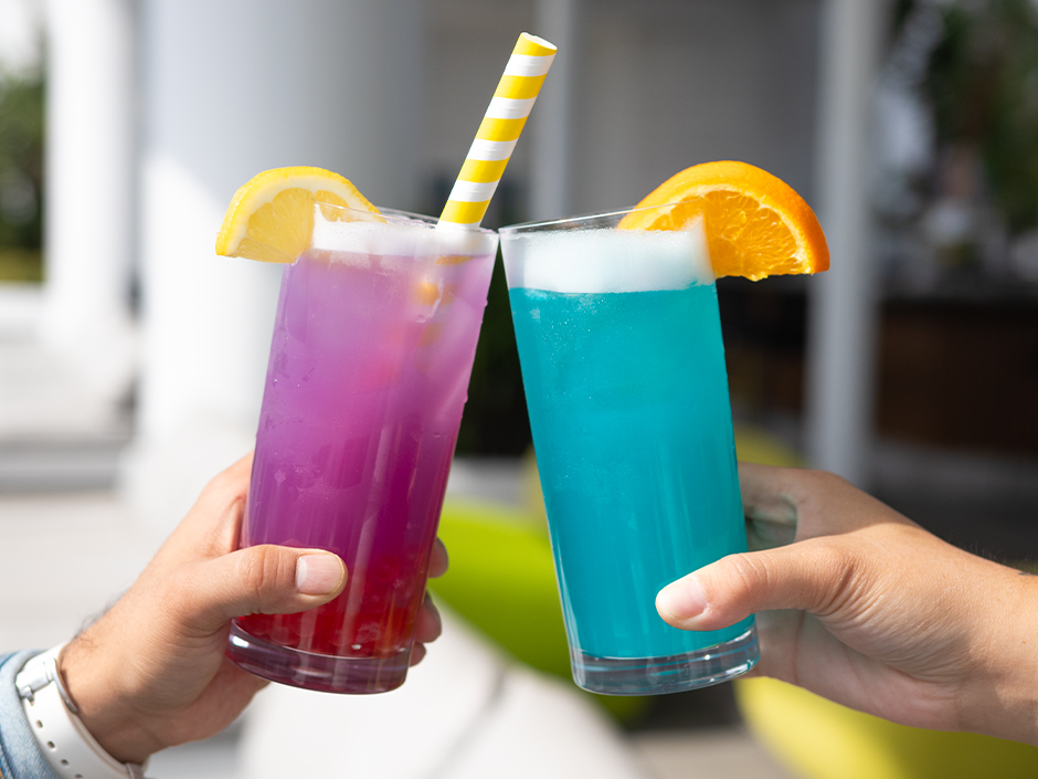 A toast of two drinks at Aventura Hotel's Bar 17