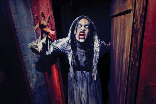 The terrifying La Llorona at Halloween Horror Nights.