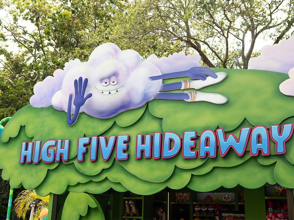 High Five Hideaway in DreamWorks Land