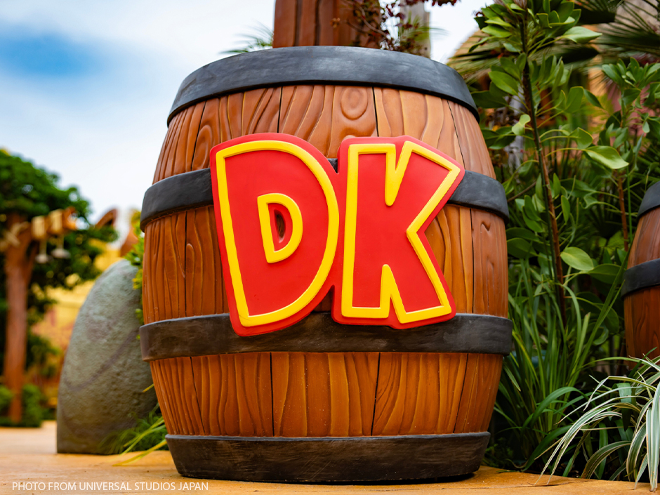 A Donkey Kong barrel in SUPER NINTENDO WORLD in Universal Studios Japan