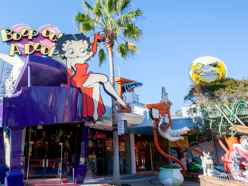 Betty Boop and other cartoon displays in Toon Lagoon