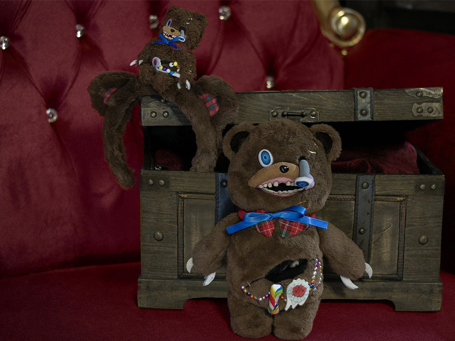 HamiKuma merchandise, including headband