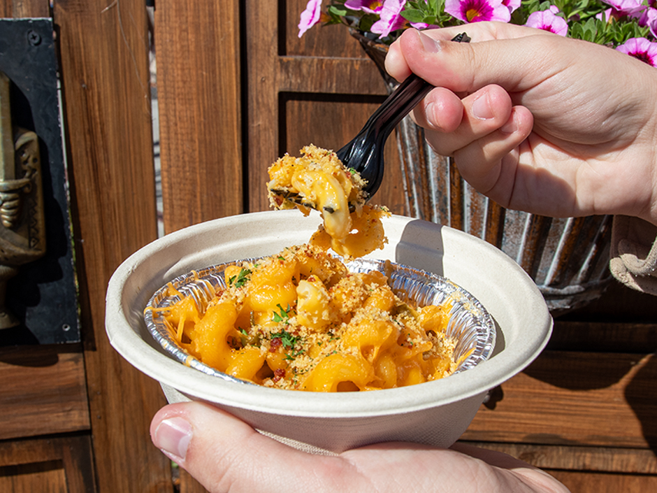 Baked Cajun Mac & Cheese available from Universal Mardi Gras at Universal Studios Florida