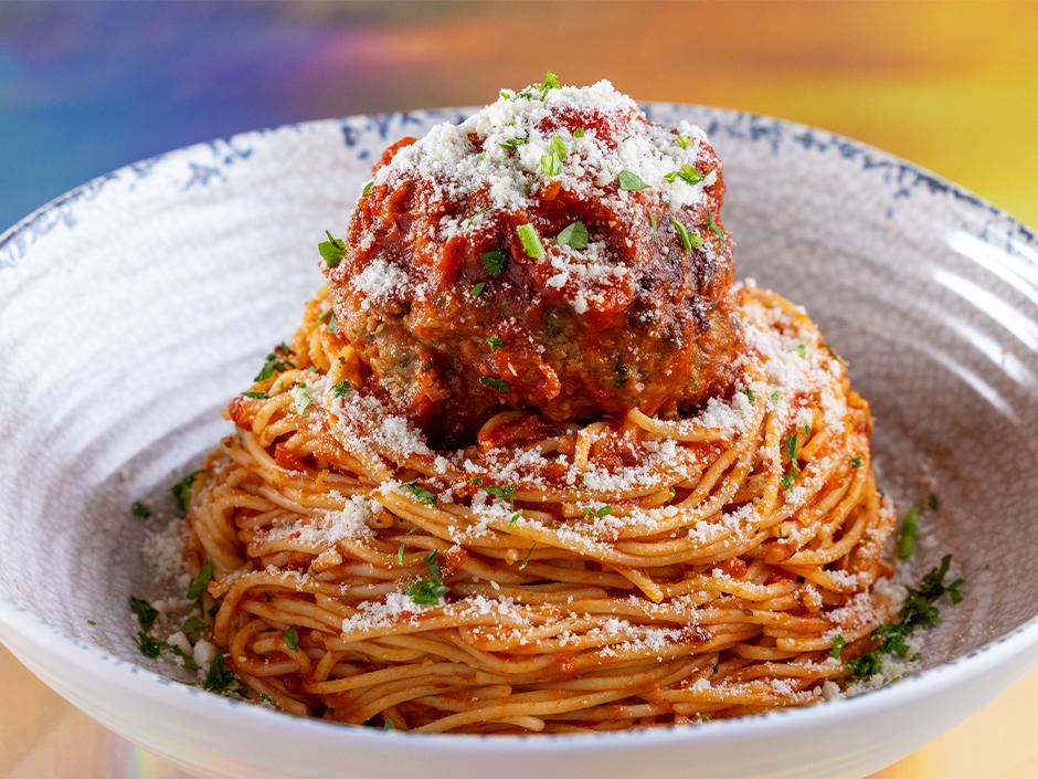 Spaghetti served at Omega Cafe and Market Universal Terra Luna Resort