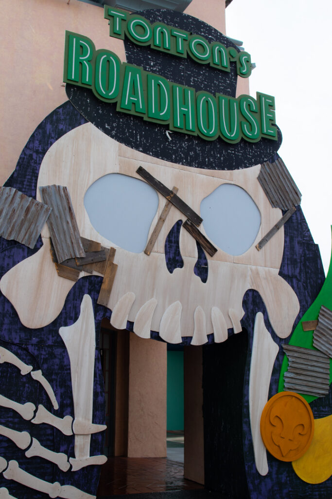 The skull façade entrance to the Universal Mardi Gras Tribute Store