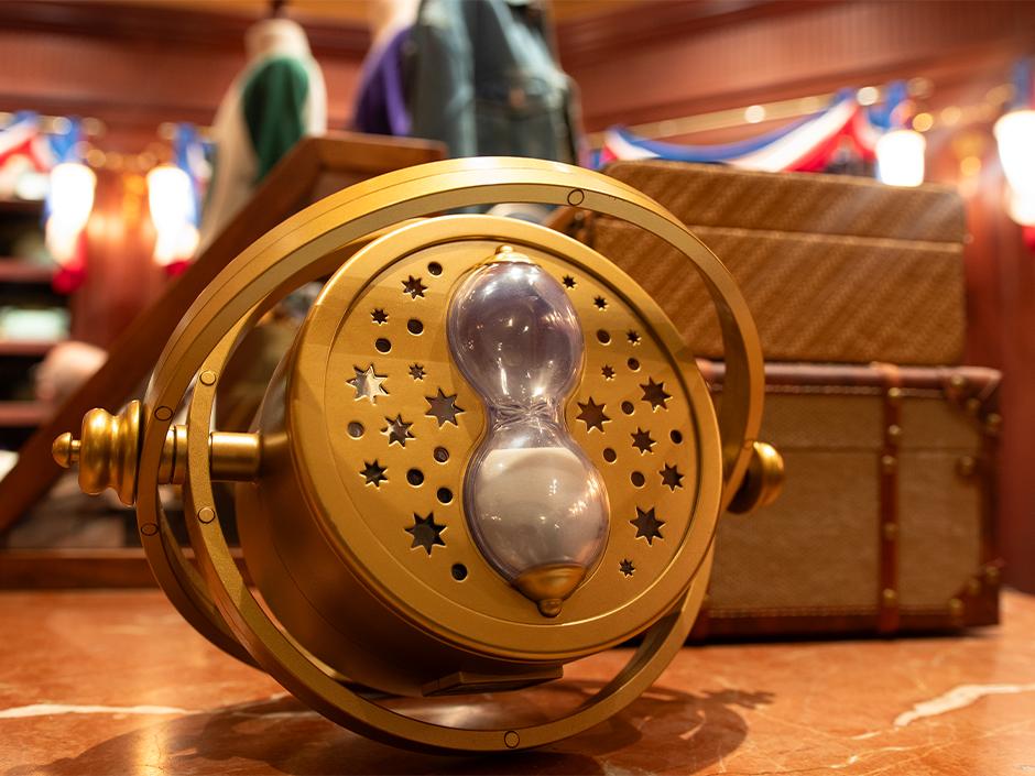 A Time Turner purse.