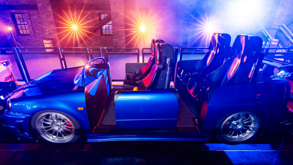 Blue Nissan Skyline GT-R ride vehicle FFHD