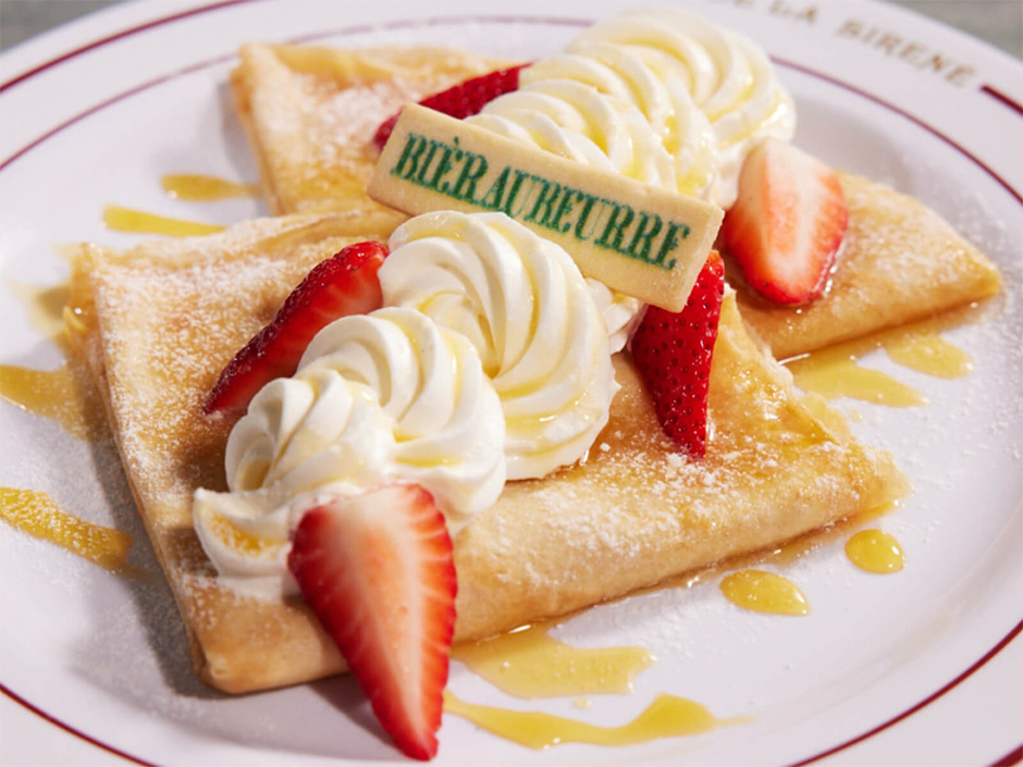 A Butterbeer crepe.