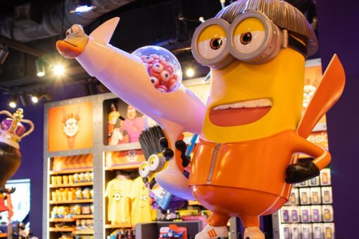 A minion vector statue.