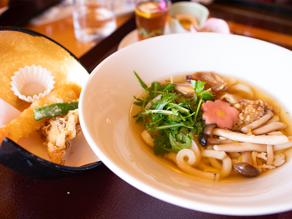 A bowl of Udon at Universal Studios Japan