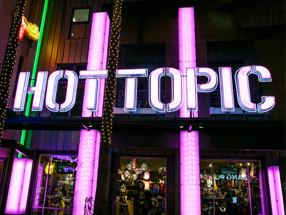 Hot Topic exterior at USH CityWalk