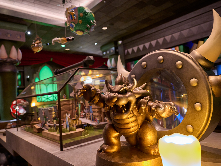 A look inside Bowser's study in the queue of Mario Kart: Bowser's Challenge